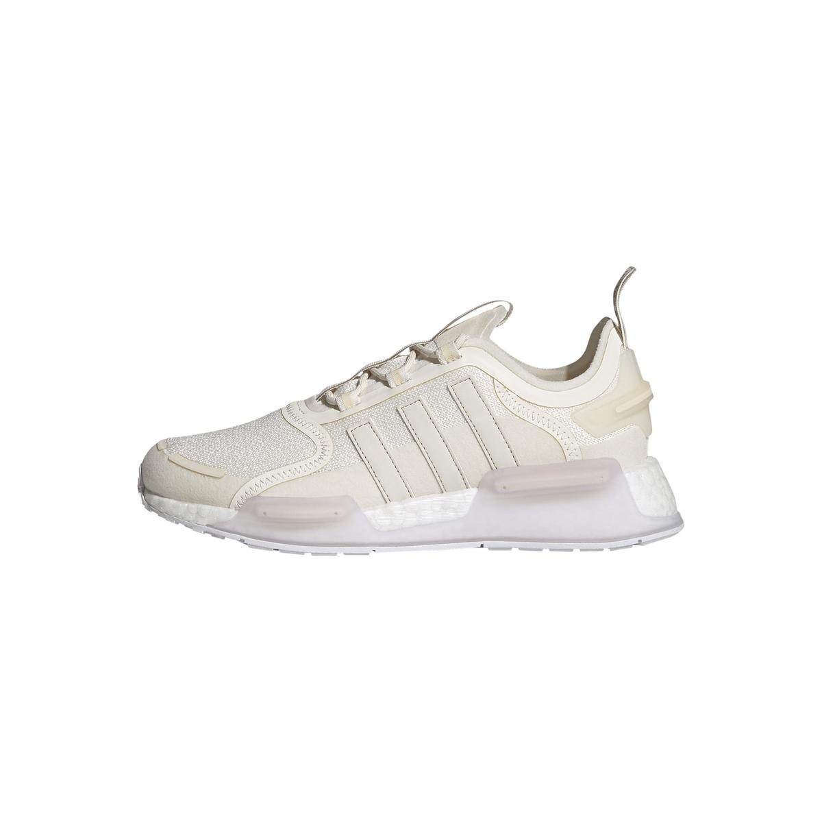 product/2/0/2025_08_adidas_gy6818_12_footwear_photography_left_side_center_lateral_view_white.jpg