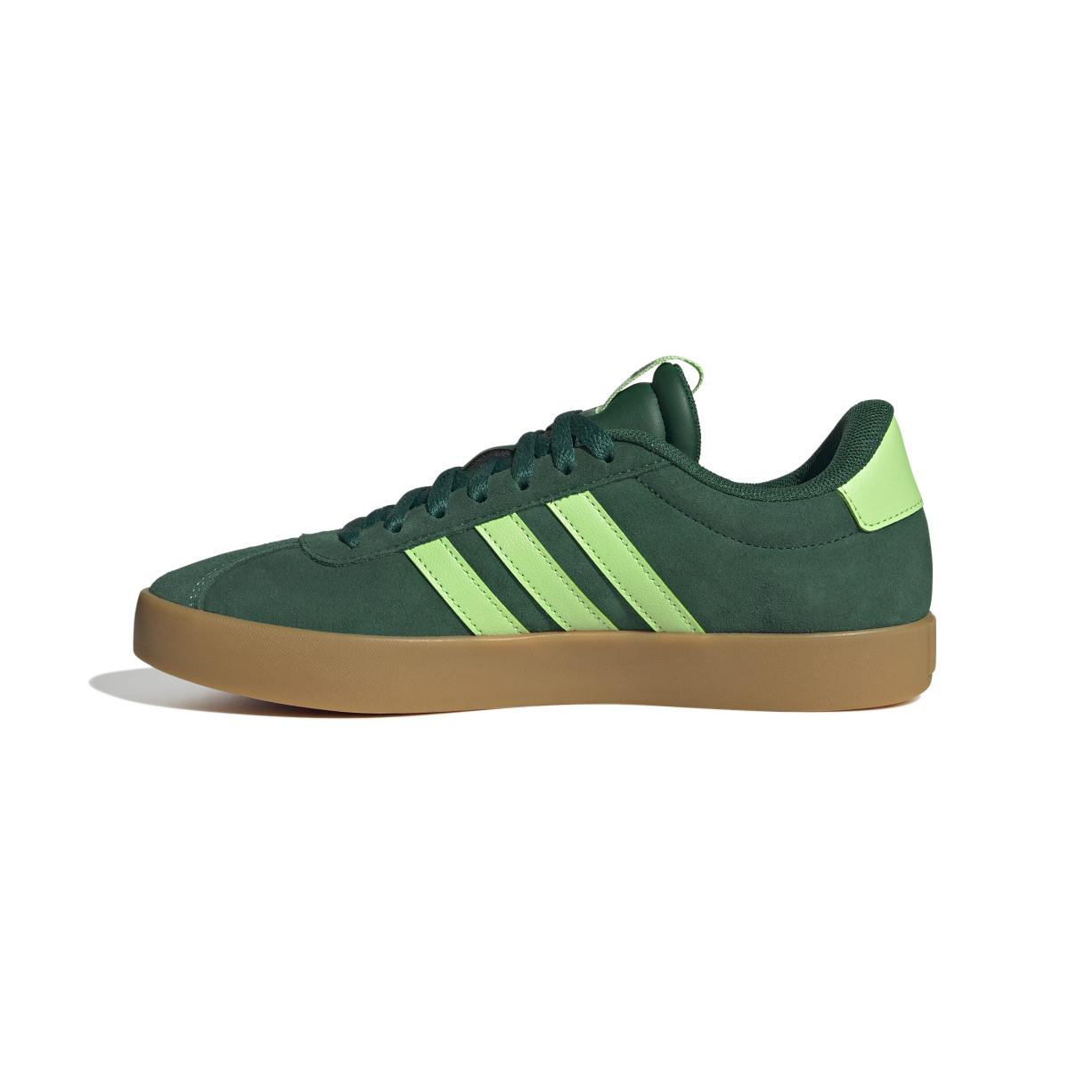 product/2/0/2025_adidas_jp6914_5_footwear_photography_side_medial_center_view_white.jpg