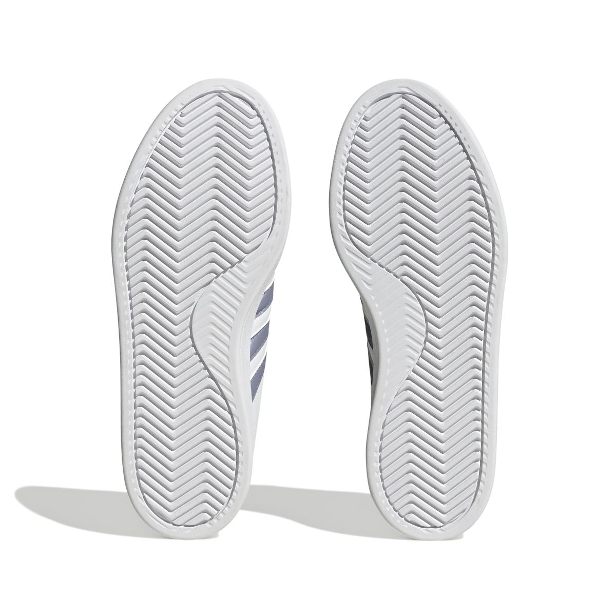 product/a/d/adidas_hp2541_4_footwear_photography_bottom_view_white_000.jpg