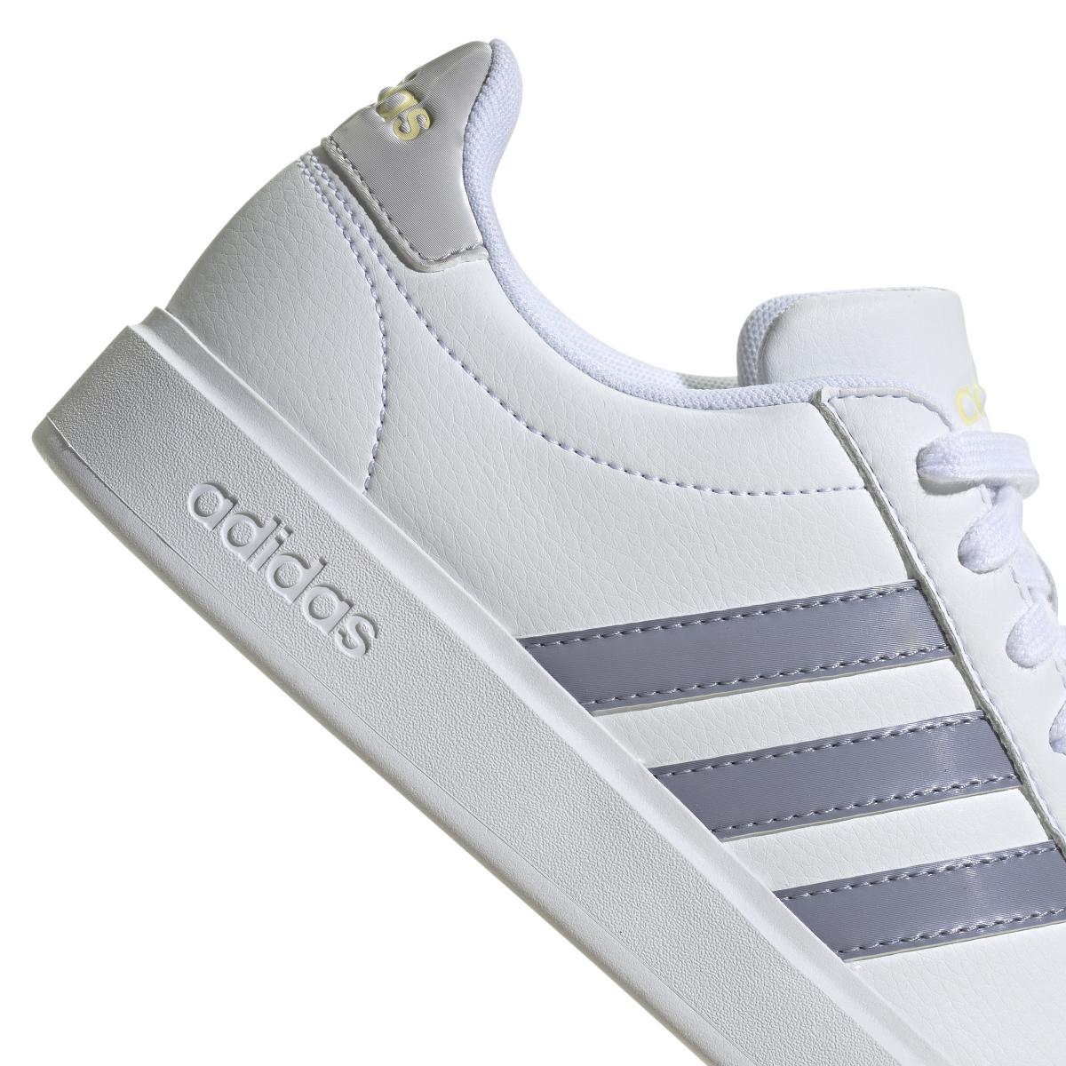 product/a/d/adidas_hp2541_8_footwear_photography_detail_view_1_white_000.jpg