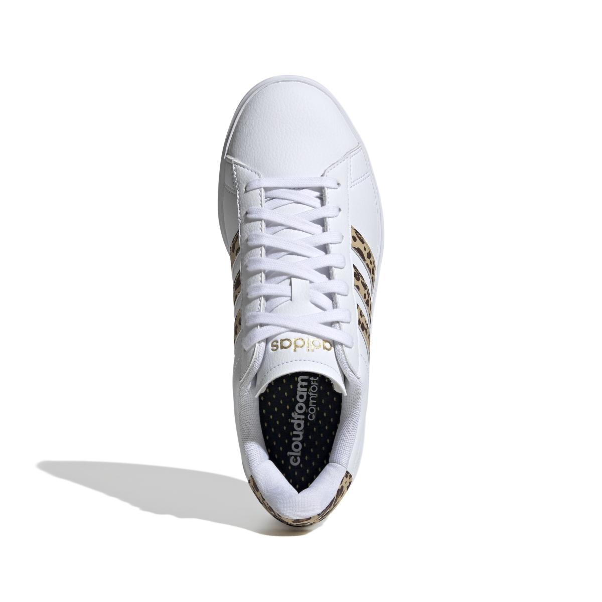 product/a/d/adidas_id2994_3_footwear_photography_top_portrait_view_white.jpg