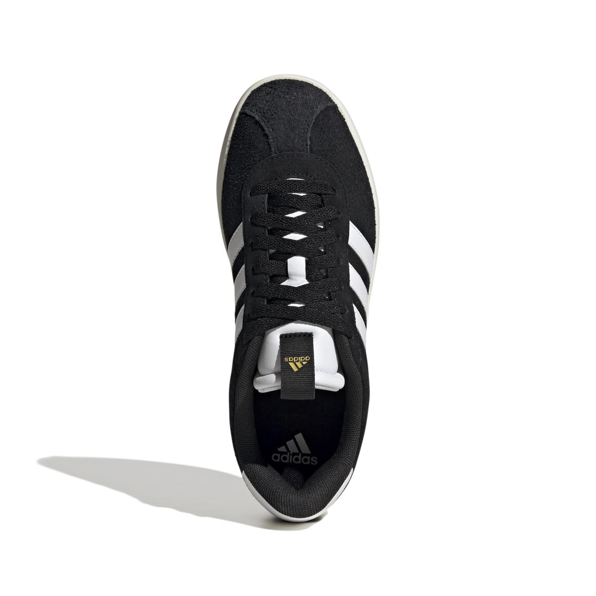 product/a/d/adidas_id6279_3_footwear_photography_top_portrait_view_white.jpg