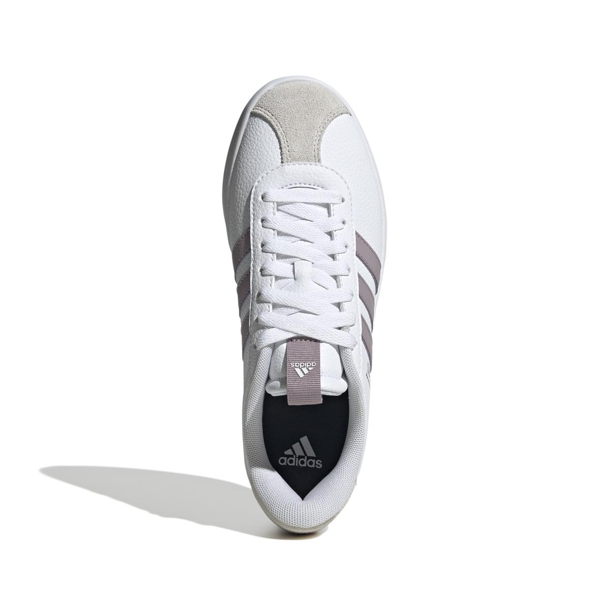 product/a/d/adidas_id8794_3_footwear_photography_top_portrait_view_white.jpg