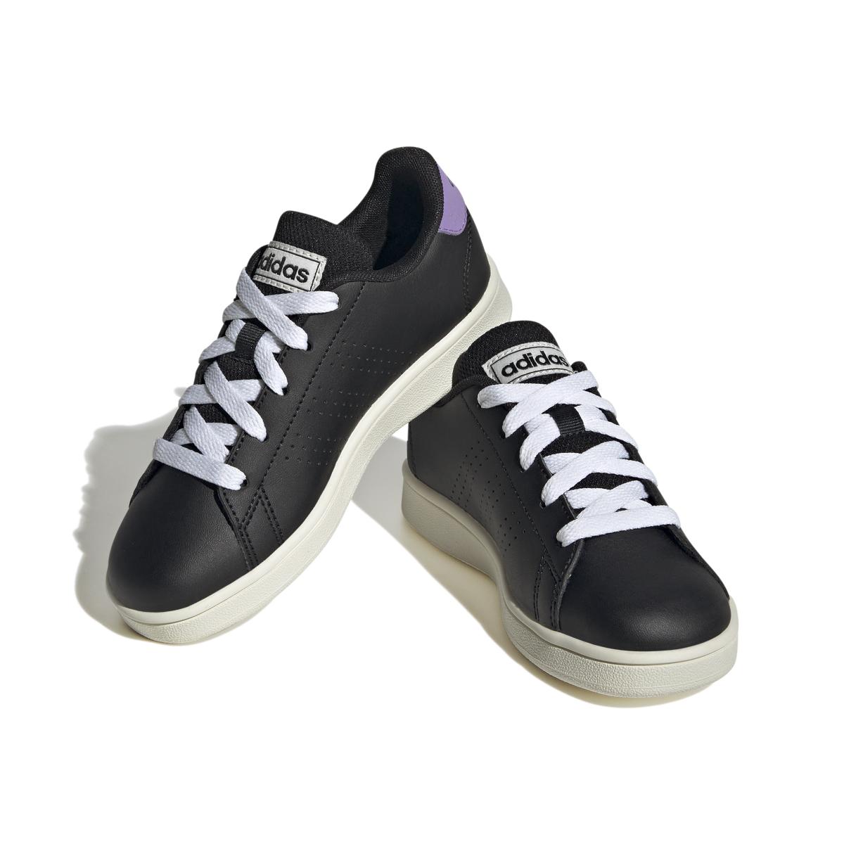 product/a/d/adidas_ie7453_6_footwear_photography_front_lateral_top_view_white.jpg
