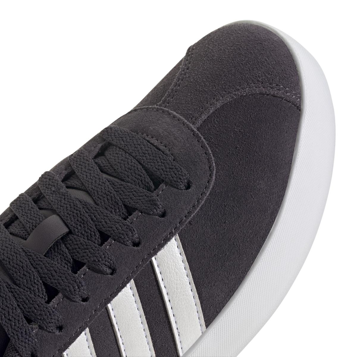 product/a/d/adidas_if4471_8_footwear_photography_detail_view_1_white-nw110824.jpg