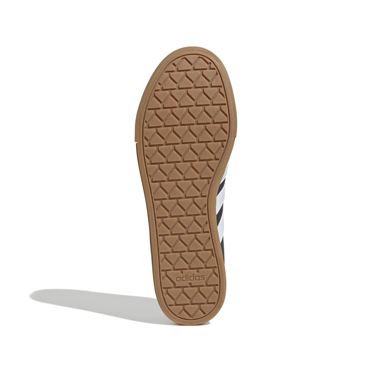 product/a/d/adidas_if4492_4_footwear_photography_bottom_view_white.jpg
