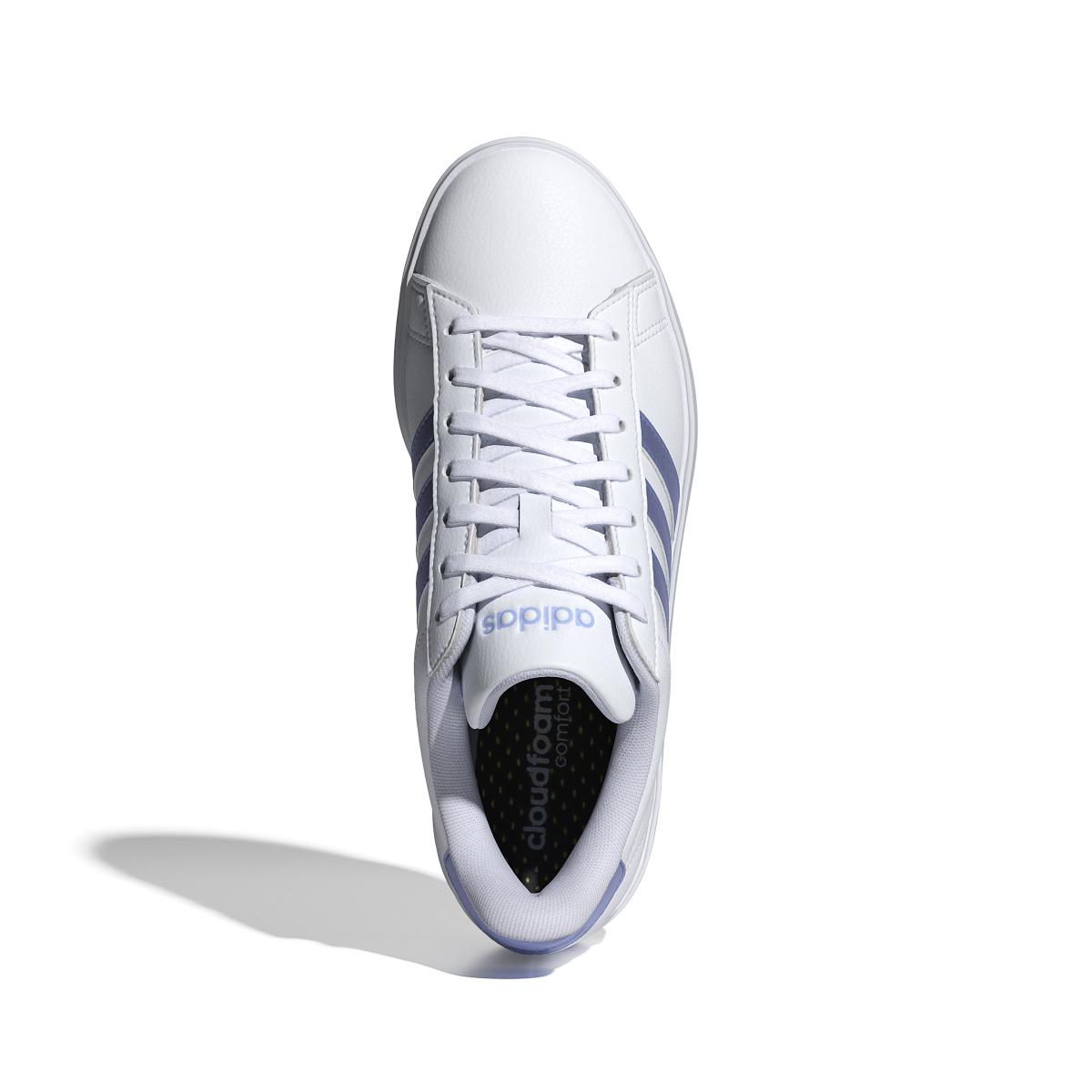 product/a/d/adidas_ig9247_3_footwear_photography_top_portrait_view_white.jpg