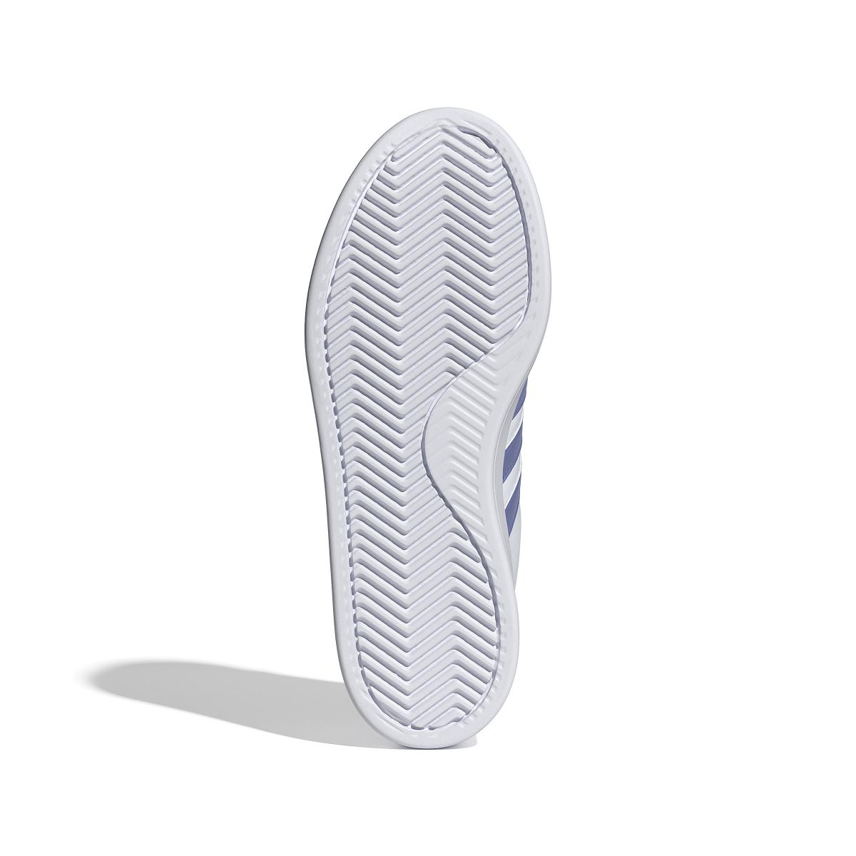 product/a/d/adidas_ig9247_4_footwear_photography_bottom_view_white.jpg