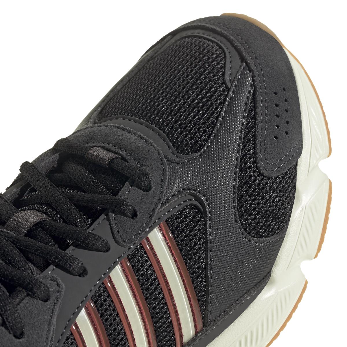 product/a/d/adidas_ih0455_9_footwear_photography_detail_view_2_white.jpg