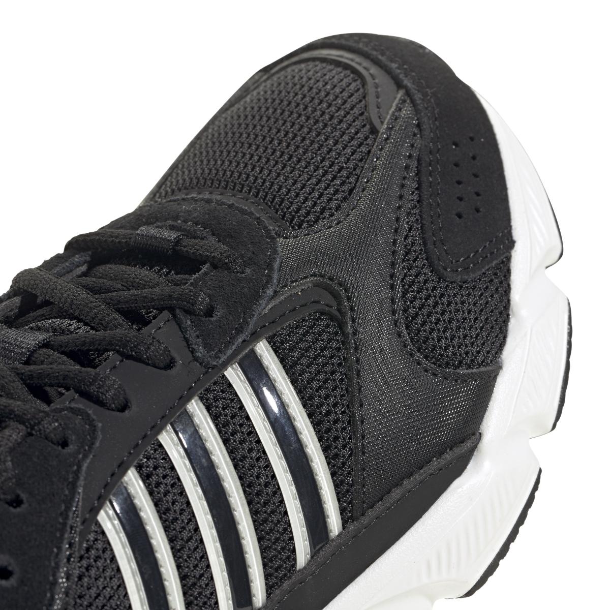 product/a/d/adidas_ih0456_8_footwear_photography_detail_view_1_white.jpg