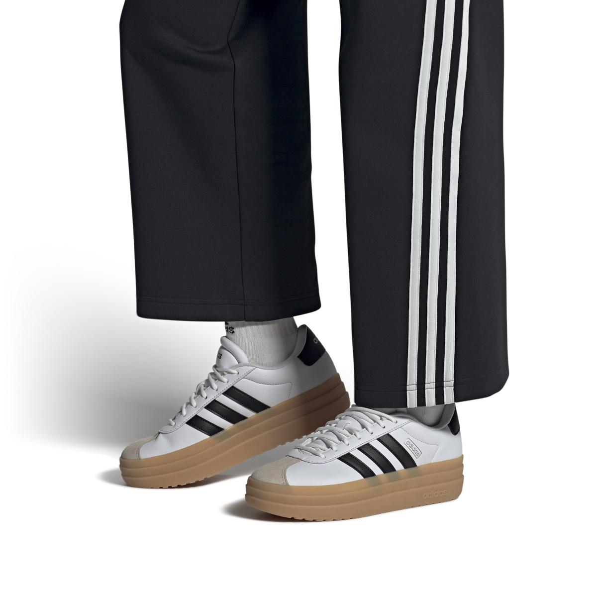 product/a/d/adidas_ih3083_10_footwear_on_model_front_view_whiterep2.jpg