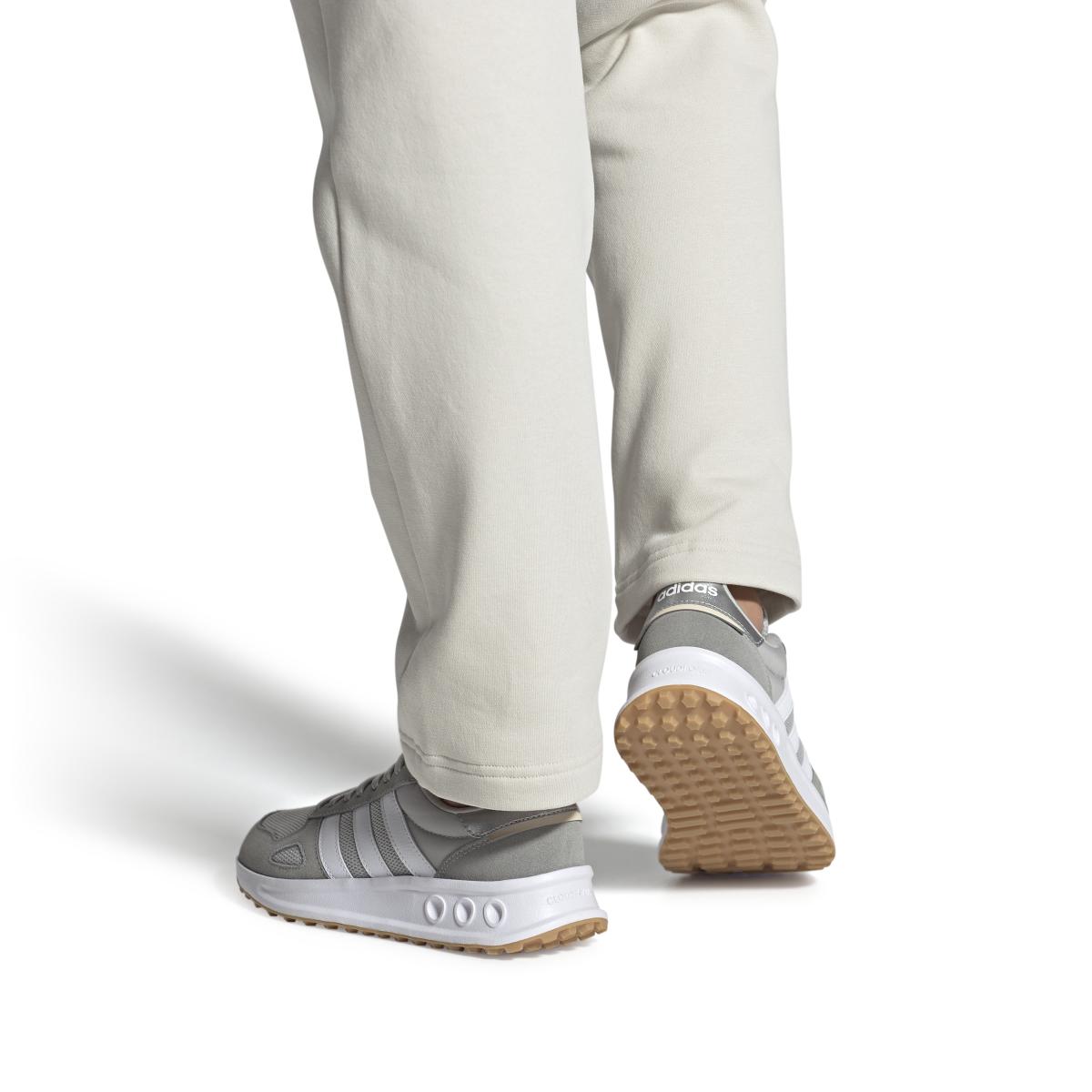 product/a/d/adidas_ih8624_10_footwear_on_model_front_view_white.jpg