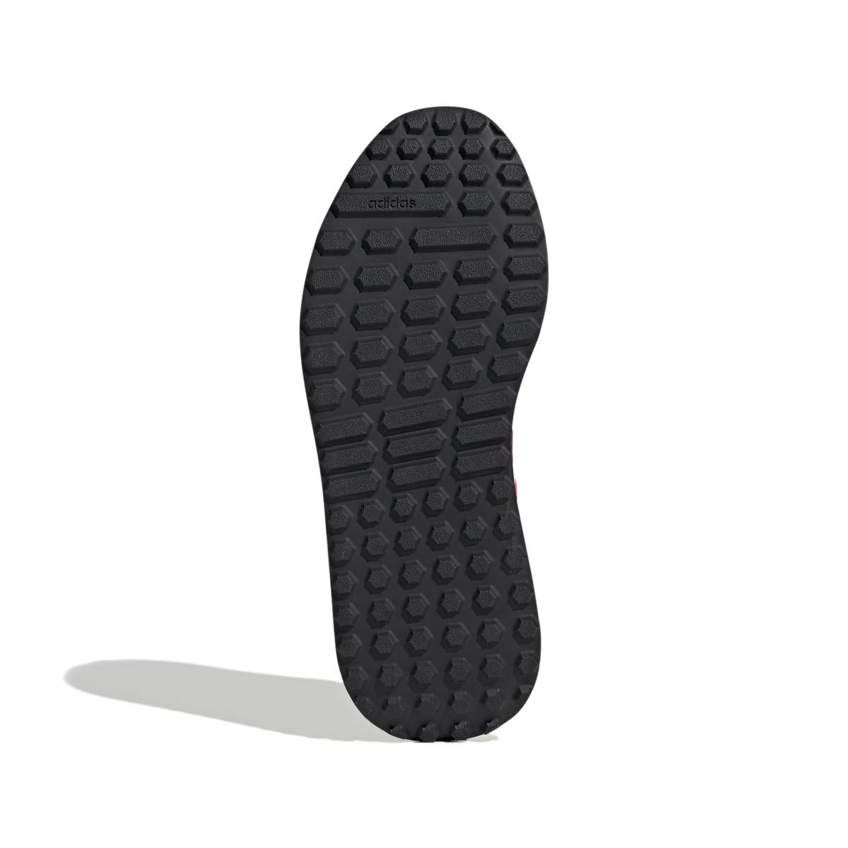 product/a/d/adidas_ih8633_4_footwear_photography_bottom_view_white.jpg