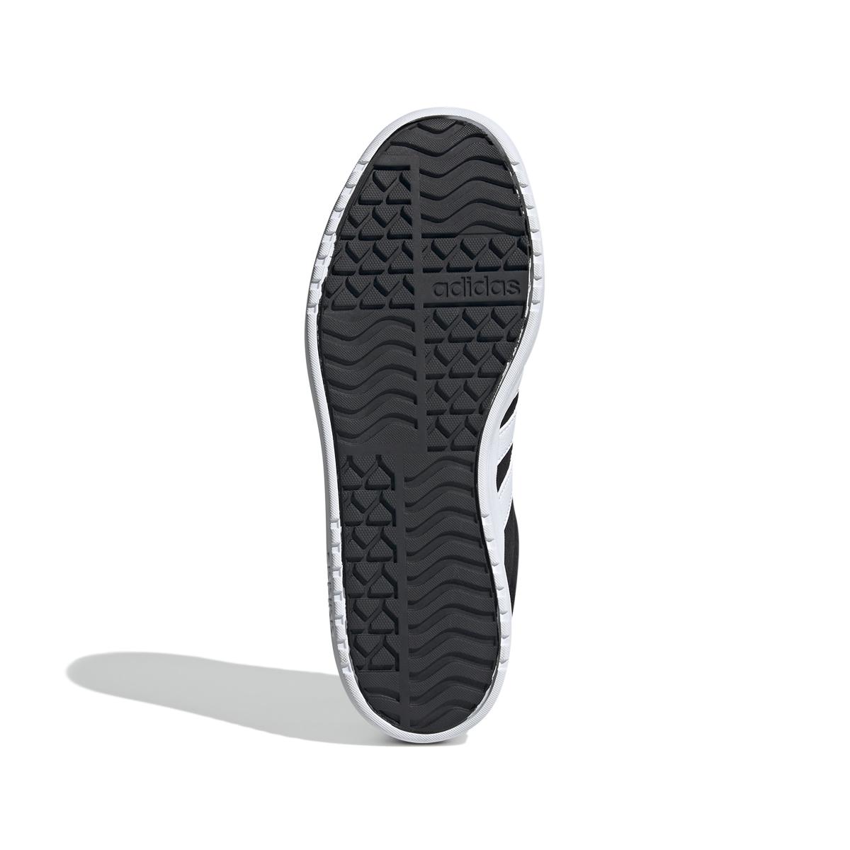 product/a/d/adidas_ih9995_4_footwear_photography_bottom_view_whiterep2.jpg