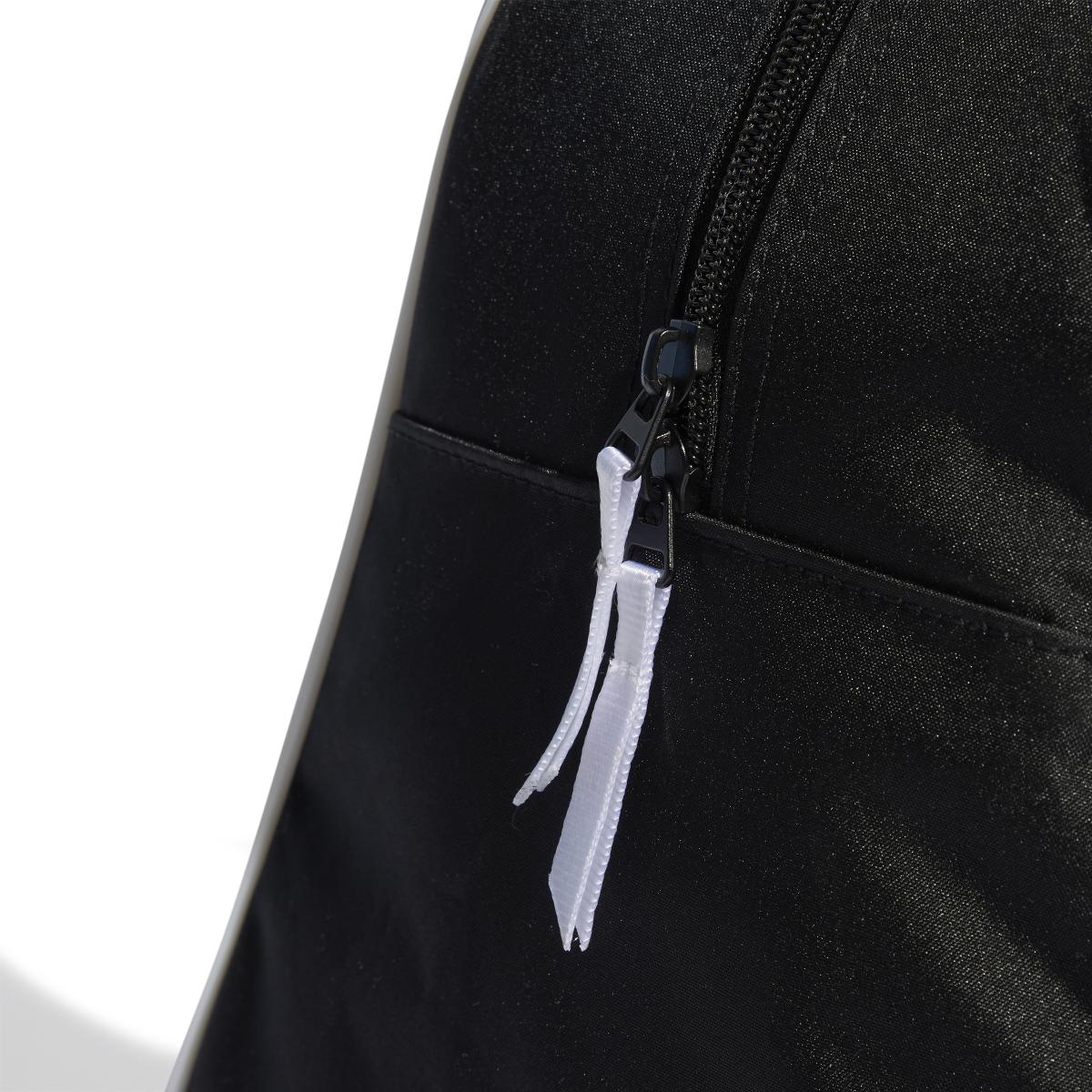 product/a/d/adidas_ip9785_4_hardware_photography_detail_view_1_white.jpg