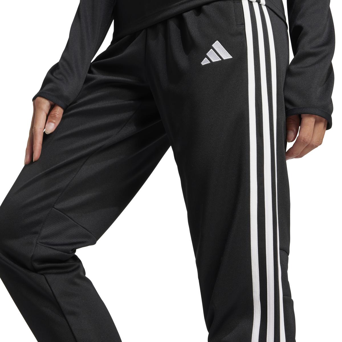 product/a/d/adidas_jd0569_black-white_1.jpg