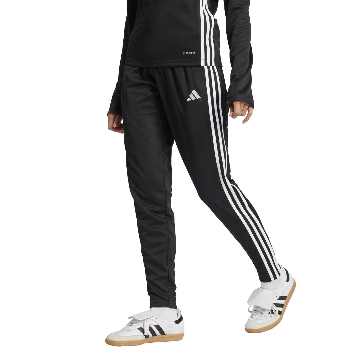 product/a/d/adidas_jd0569_black-white_6.jpg