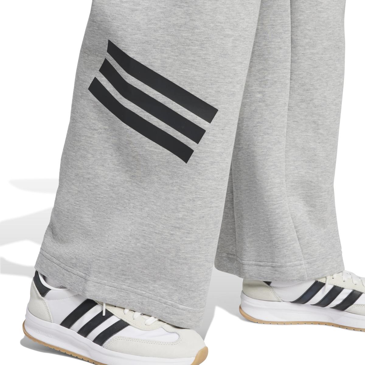 product/a/d/adidas_je0151_7_apparel_on_model_detail_view_2_white.jpg