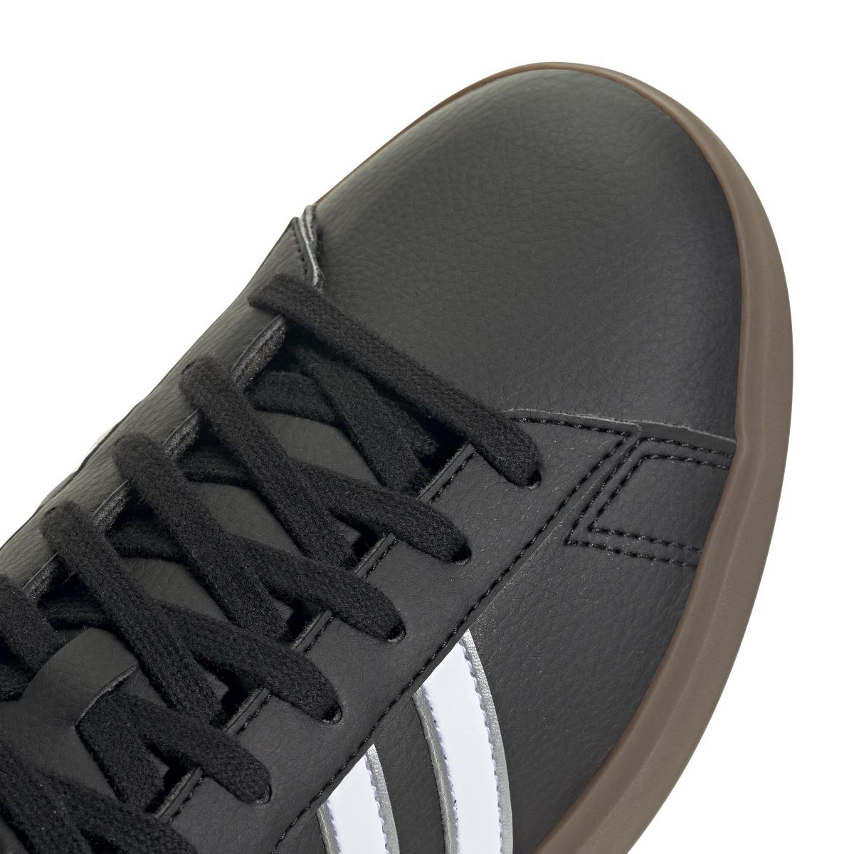 product/a/d/adidas_jh8677_9_footwear_photography_detail_view_2_white-nw091625.jpg