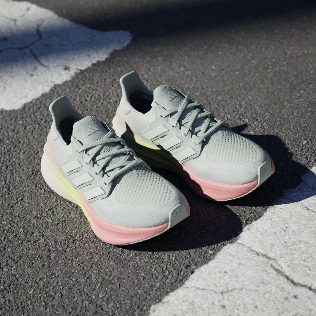 product/a/d/adidas_jh9052_21_footwear_photography_heromrktng_view_8-nw091625.jpg