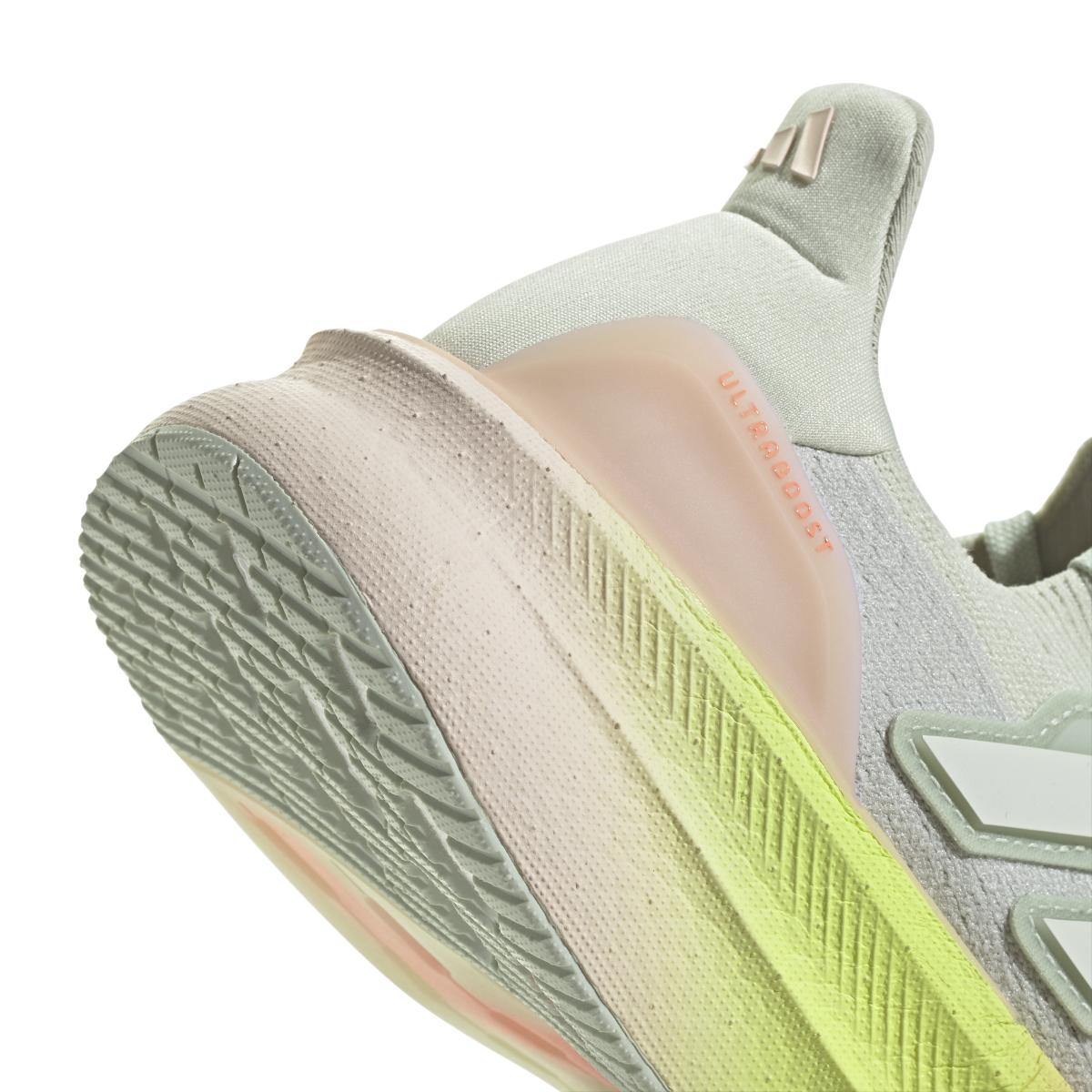 product/a/d/adidas_jh9052_9_footwear_photography_detail_view_2_white-nw091625.jpg