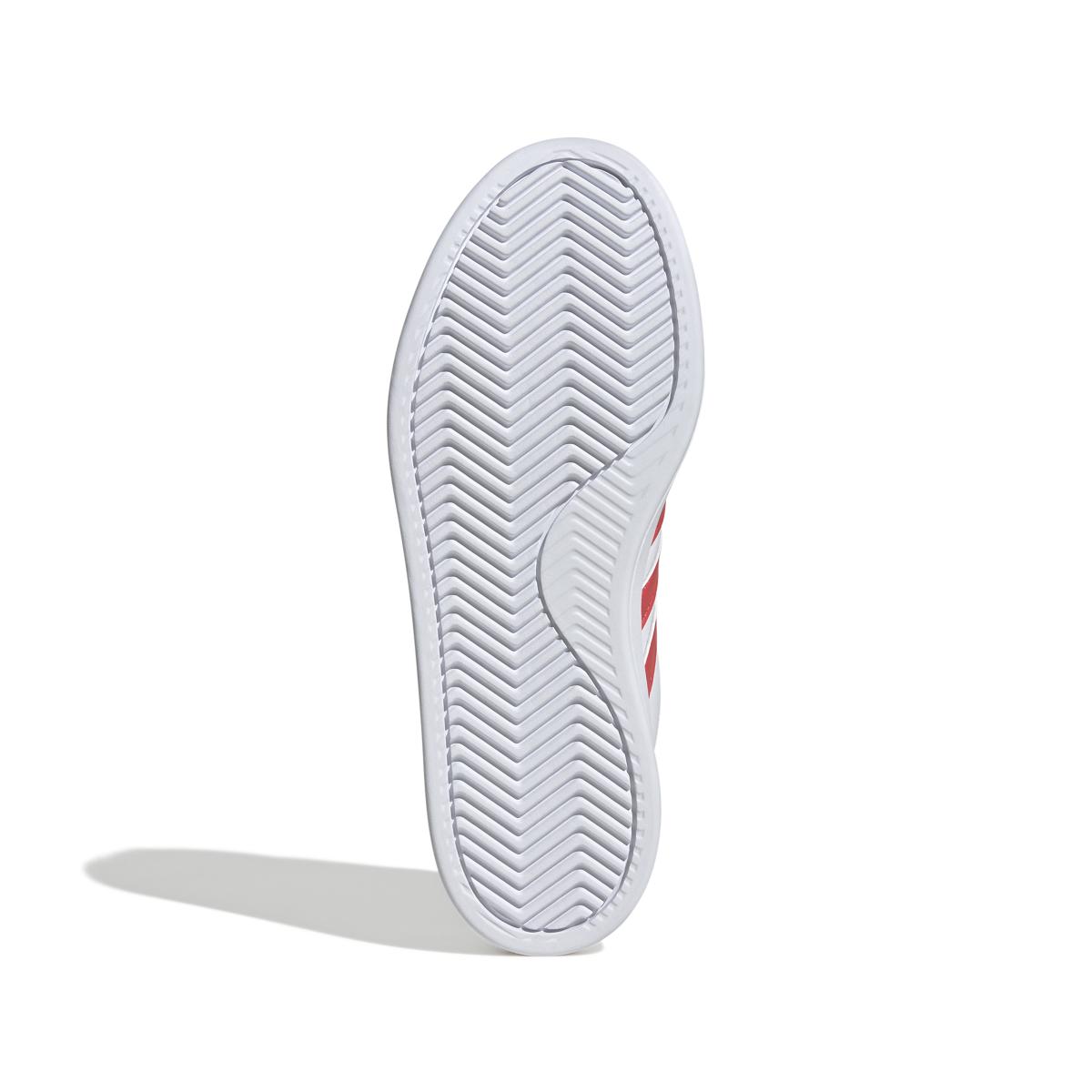 product/a/d/adidas_jh9279_4_footwear_photography_bottom_view_white-nw091625.jpg