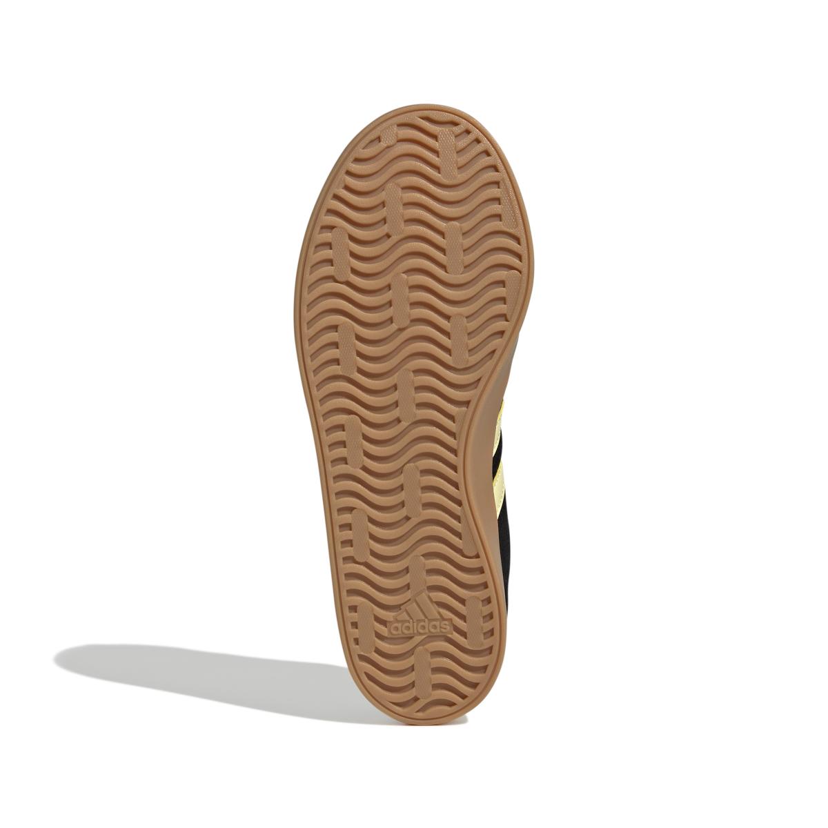 product/a/d/adidas_ji1948_4_footwear_photography_bottom_view_white.jpg