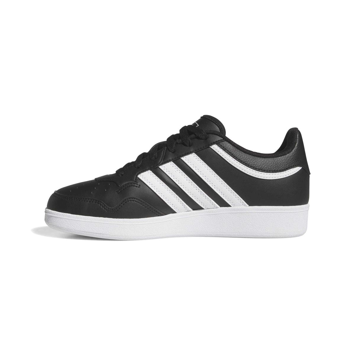 product/a/d/adidas_ji3460_5_footwear_photography_side_medial_center_view_white-nw091625.jpg