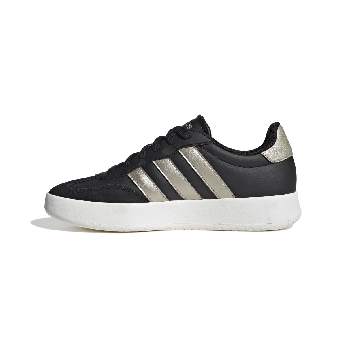 product/a/d/adidas_ji4906_5_footwear_photography_side_medial_center_view_white-nw091625.jpg