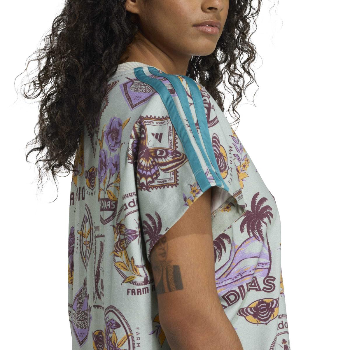 product/a/d/adidas_jl7003_6_apparel_on_model_detail_view_2_white.jpg