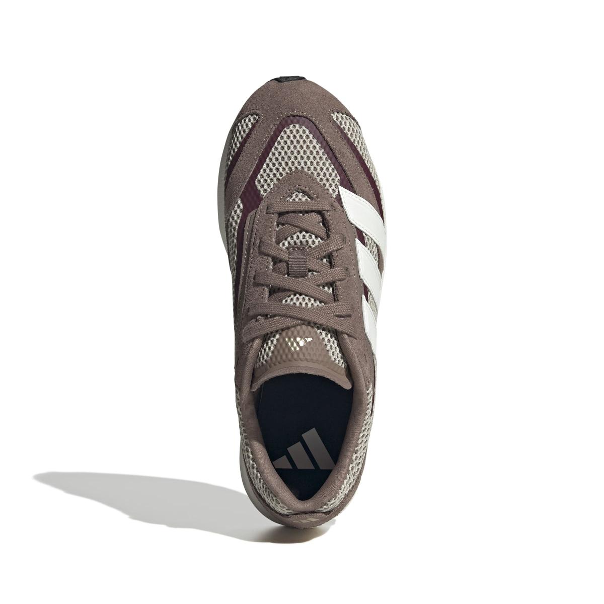 product/a/d/adidas_jp6183_3_footwear_photography_top_portrait_view_white-nw091625.jpg