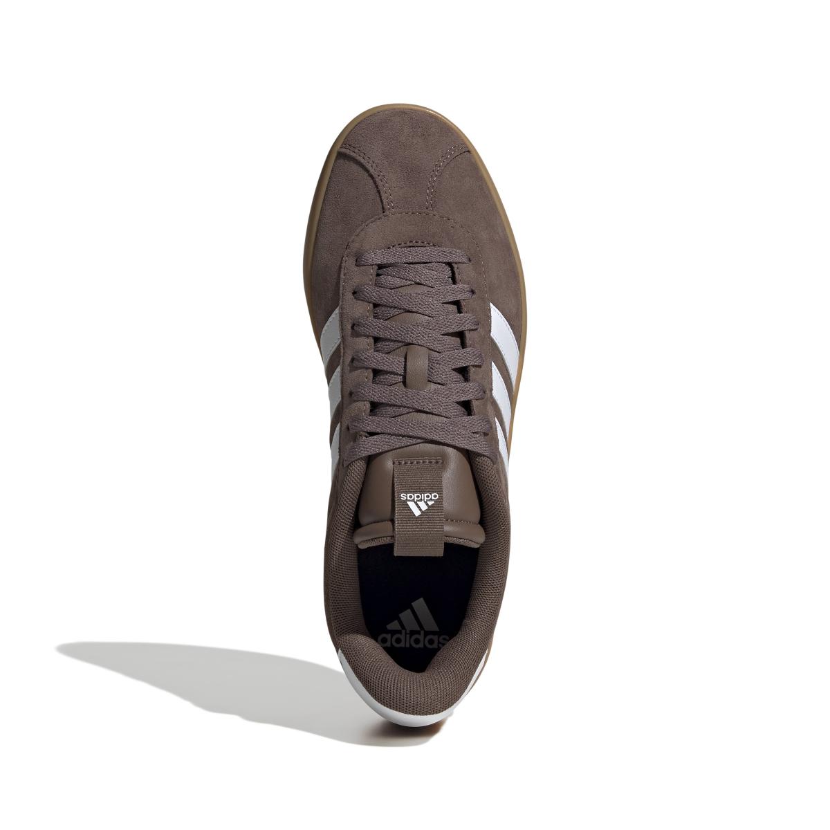 product/a/d/adidas_jp7536_3_footwear_photography_top_portrait_view_white.jpg