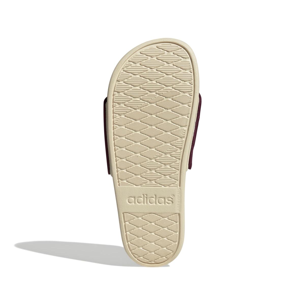 product/a/d/adidas_jq1250_4_footwear_photography_bottom_view_white-nw091625.jpg