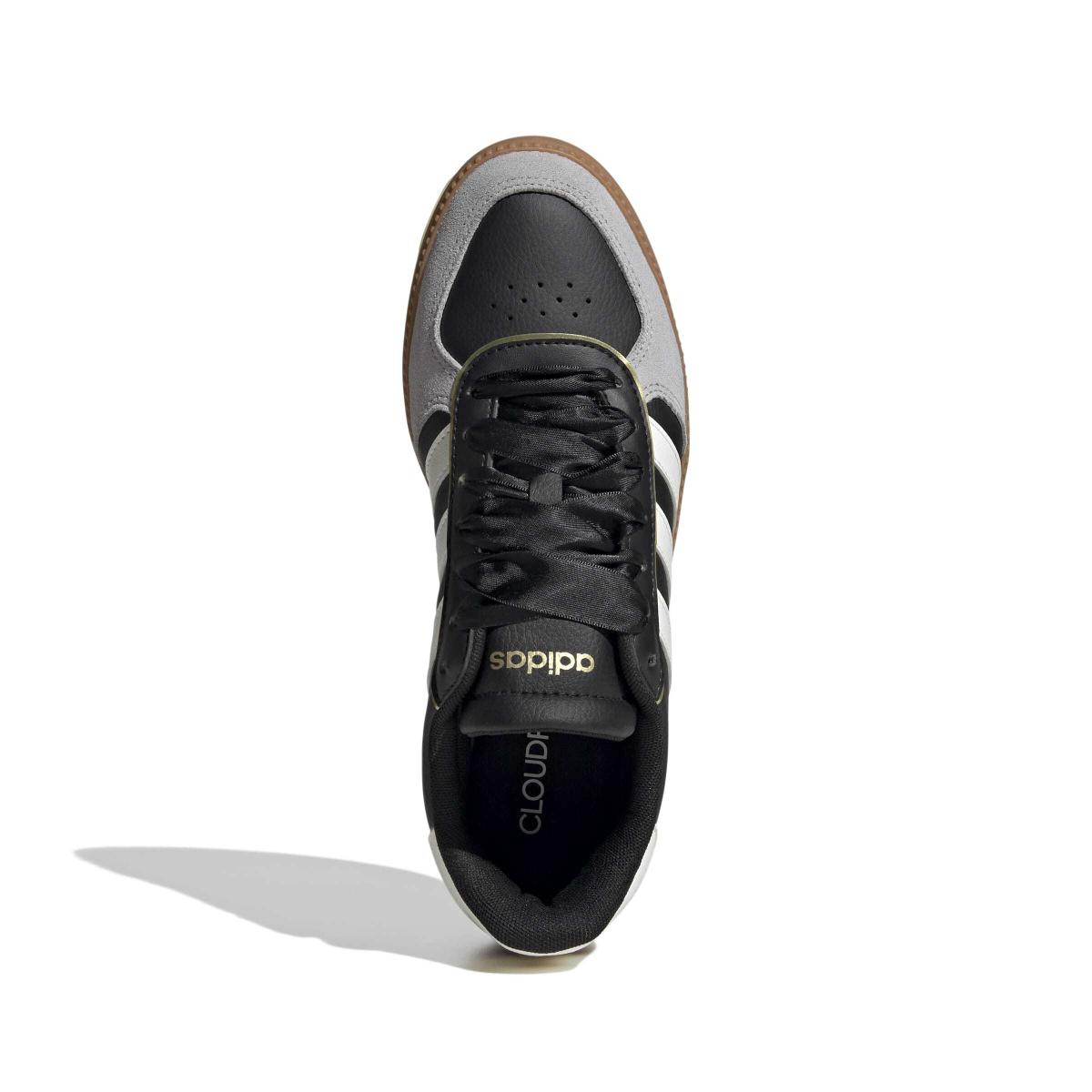 product/a/d/adidas_jq8255_3_footwear_photography_top_portrait_view_white-nw091625.jpg