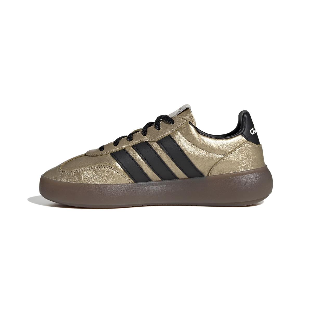 product/a/d/adidas_jr1218_5_footwear_photography_side_medial_center_view_white-nw091625.jpg