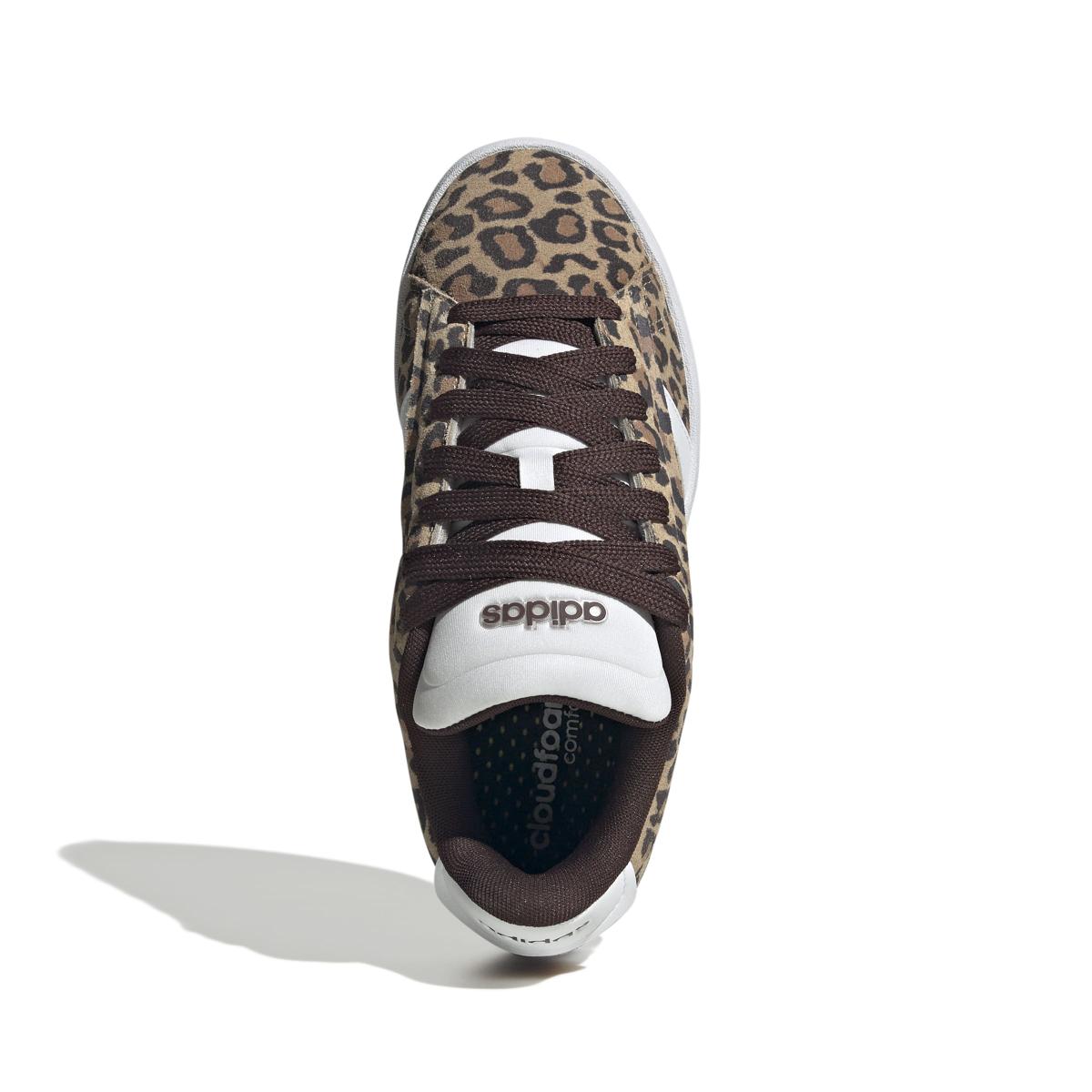 product/a/d/adidas_jr2269_3_footwear_photography_top_portrait_view_white-nw091625.jpg