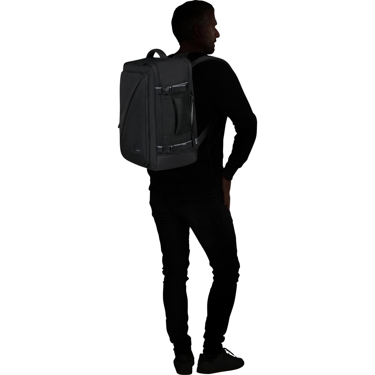 product/a/m/american-tourister_149175-1041_black_2.jpg