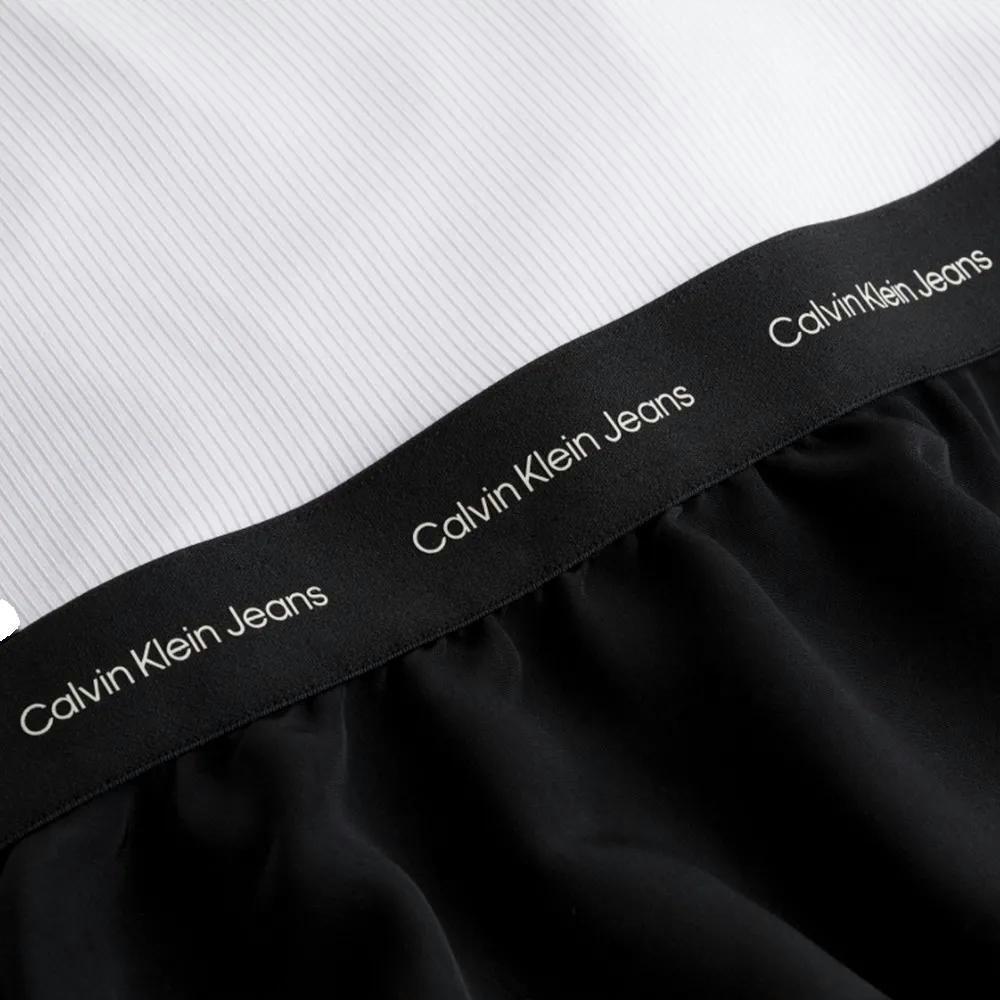 product/c/a/calvin-klein_j20j218348-yaf_blanc_3.jpg