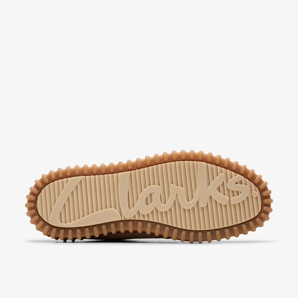 product/c/l/clarks_26181197_ecru-suede_3.jpg