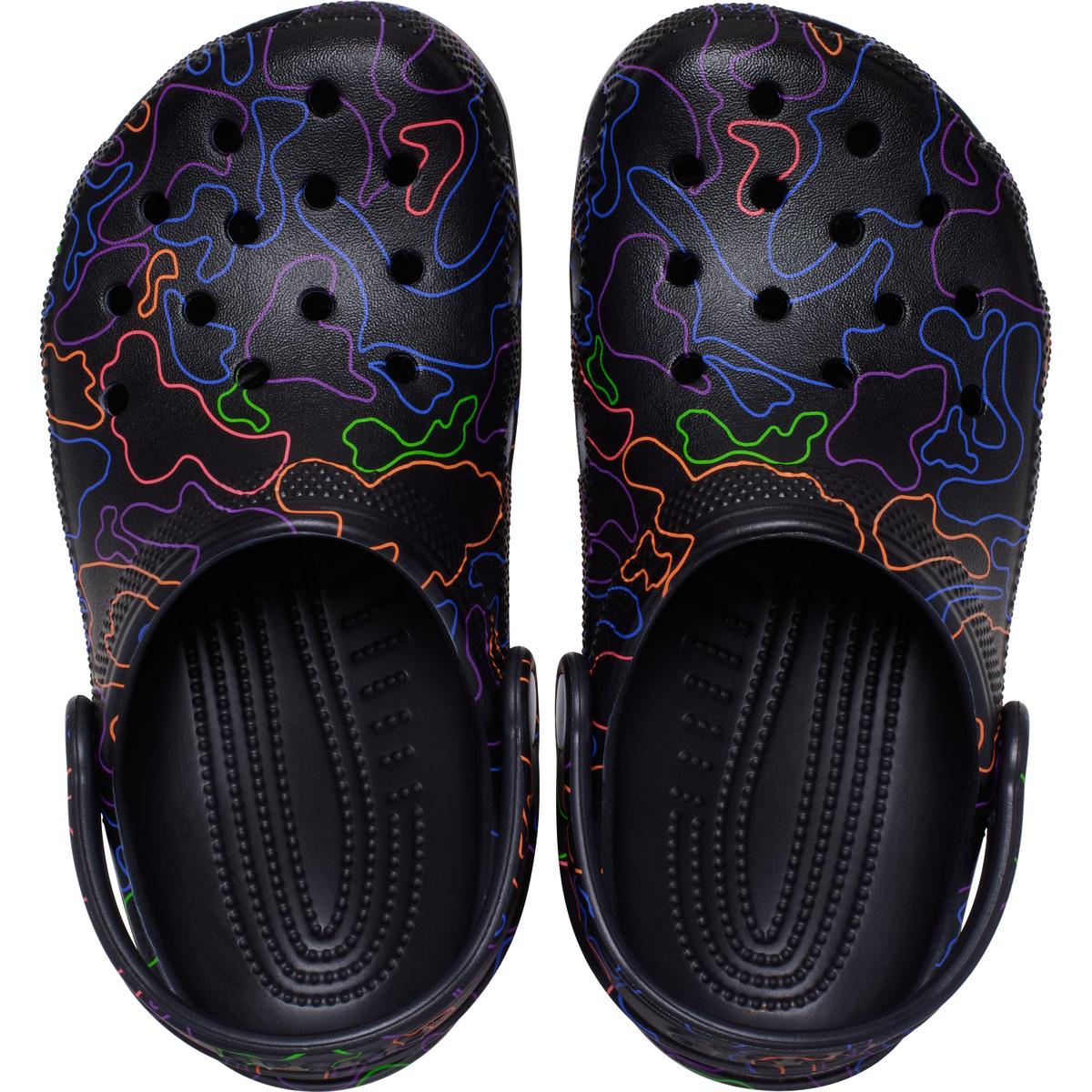 product/c/r/crocs_211585-0c4_2-q325.jpg