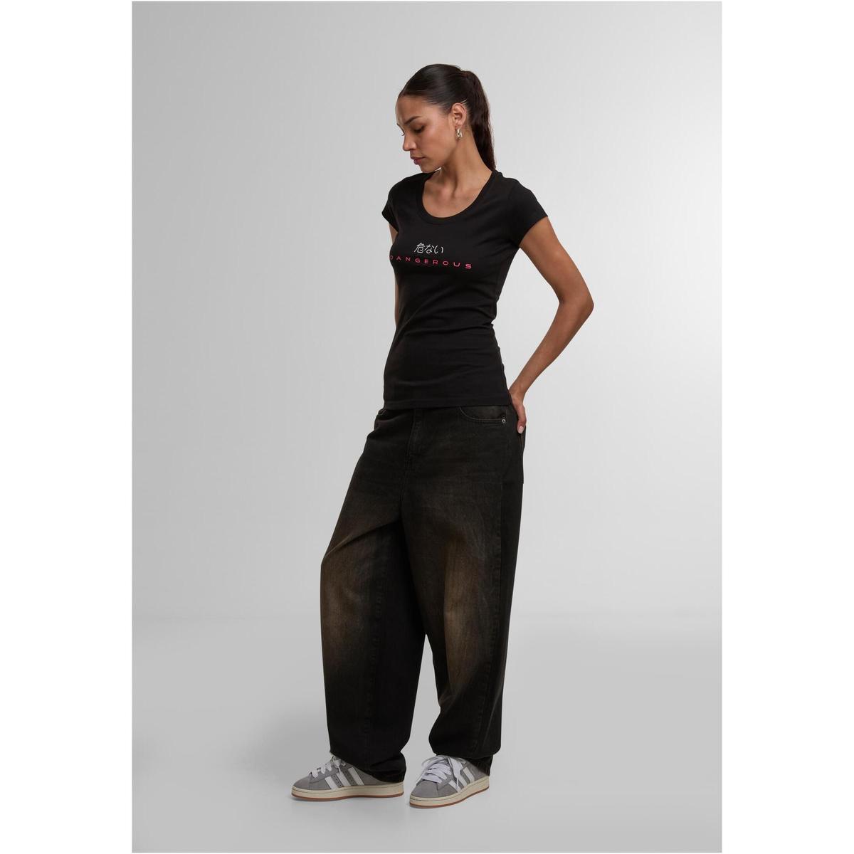 product/d/a/dangerous-dngrs_dlts135-00826_black-white_3.jpg