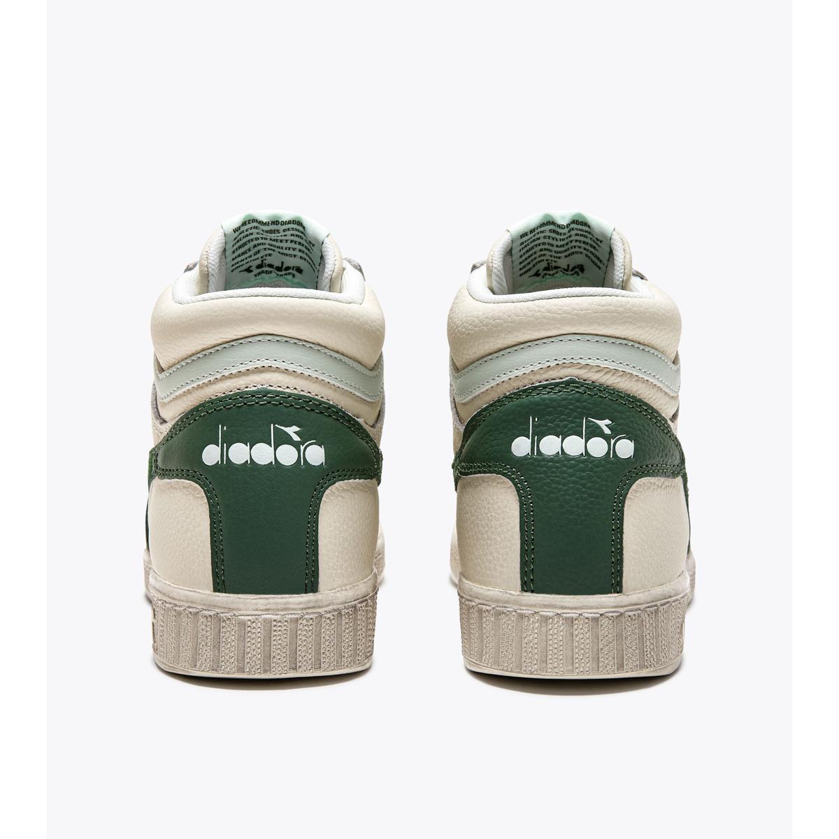 product/d/i/diadora_501.180187-70150_verde-guardiano_6.jpg