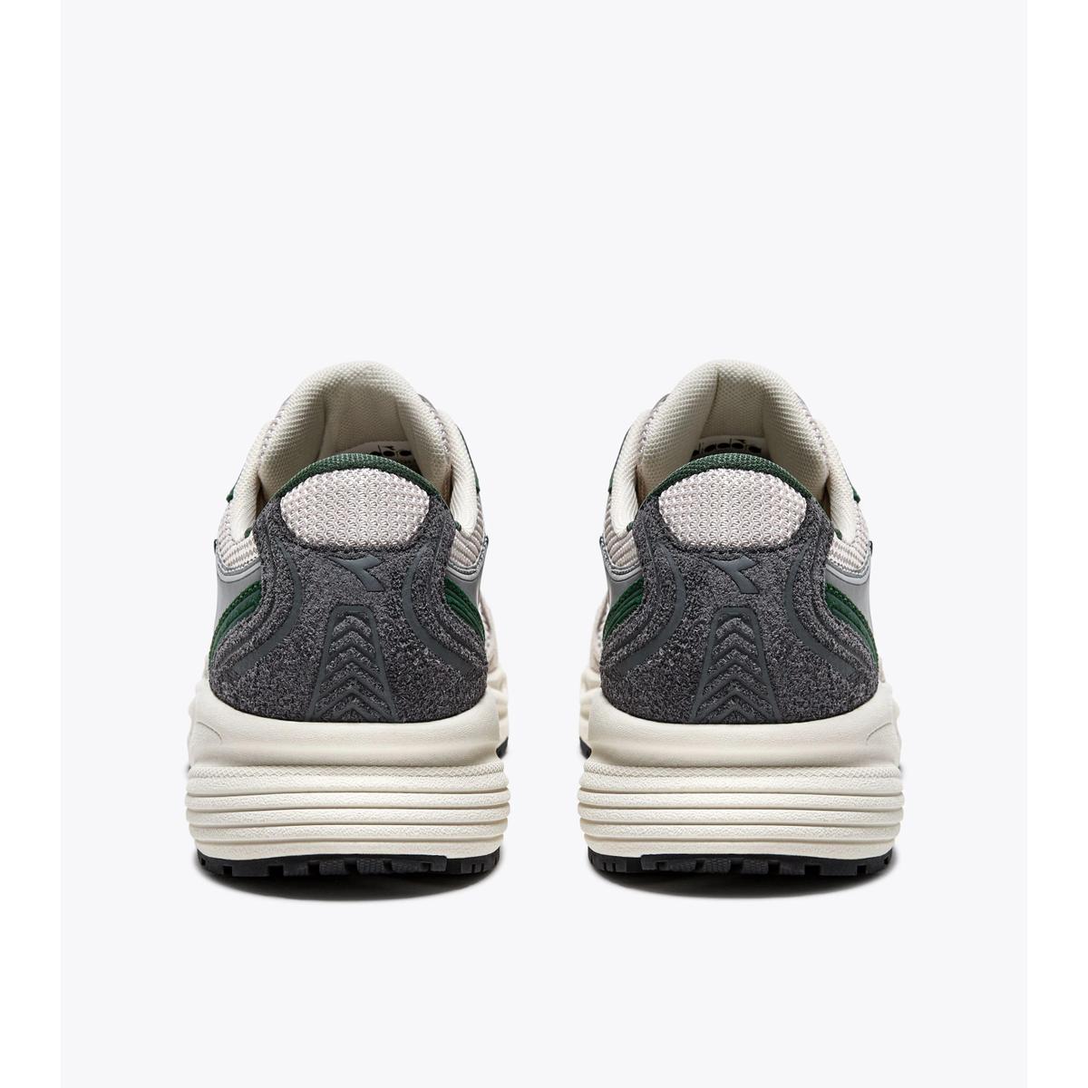 product/d/i/diadora_501.181239-c4774_grigio-chiaro-metallico_3.jpg