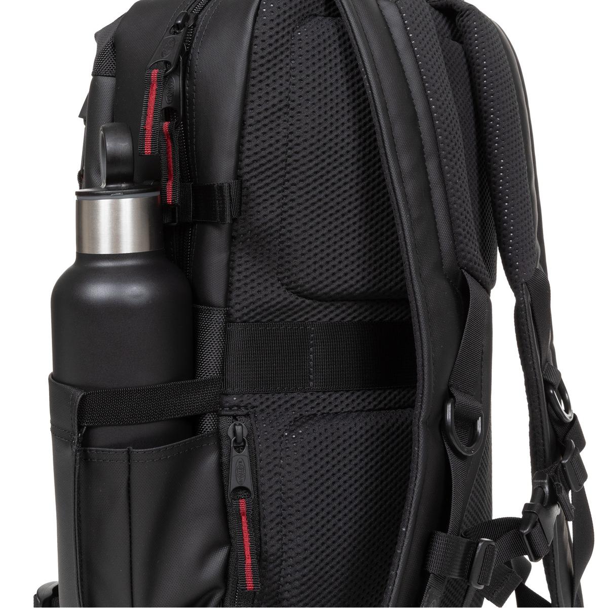 product/e/a/eastpak_ek00091d3w8_cnnct-top-black_1.jpg