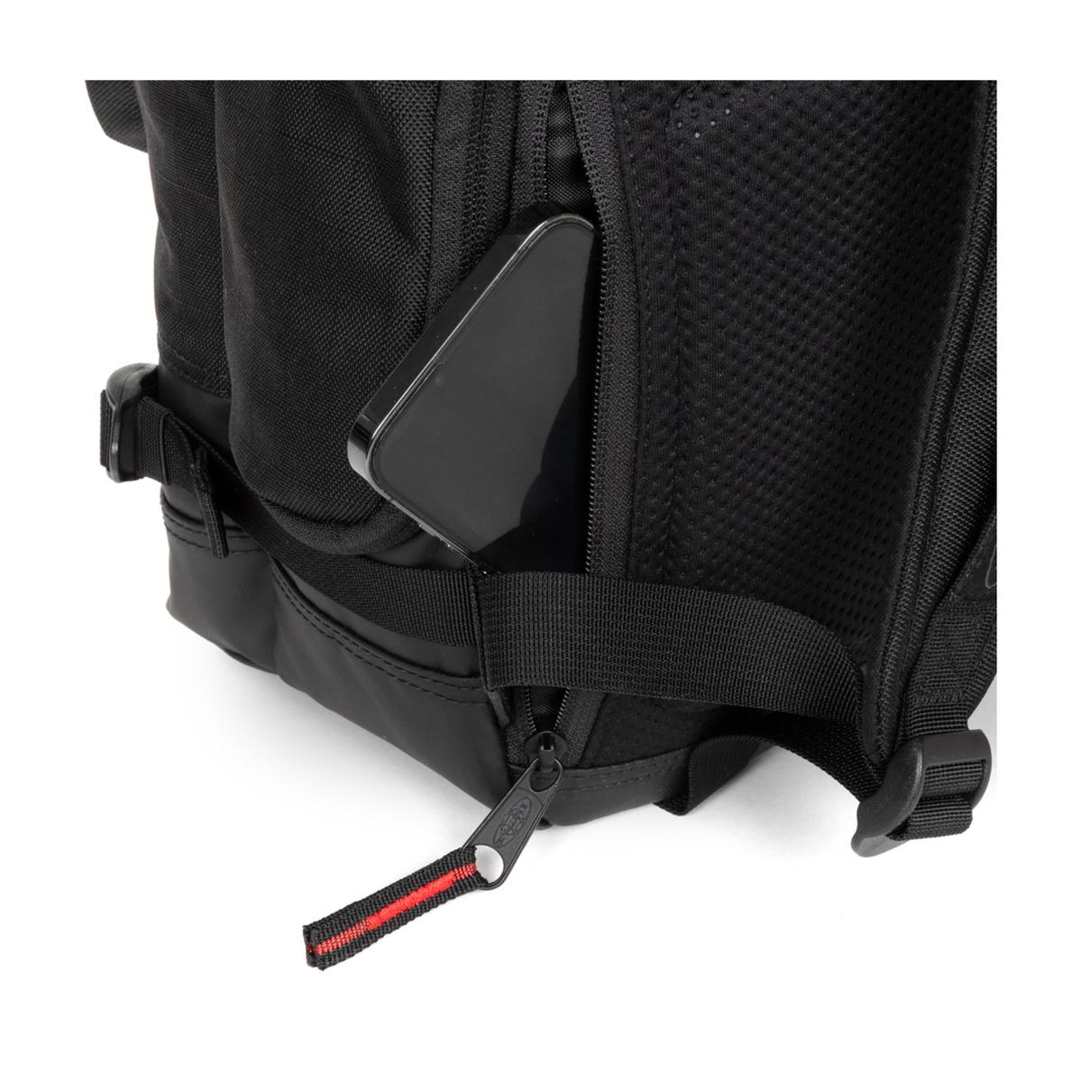 product/e/a/eastpak_ek00092d9s3_cnnct-rip-black_6.jpg
