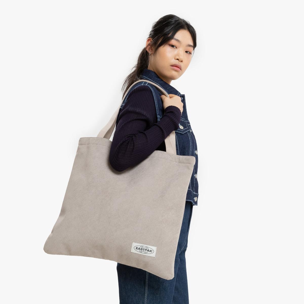product/e/a/eastpak_ek0a5bck2f1_1.jpg