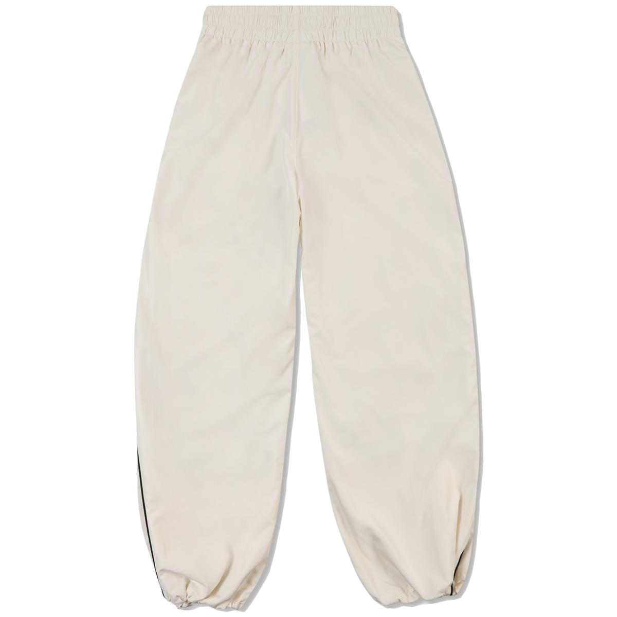 product/f/i/fila_faw1173-10010_egret_1.jpg