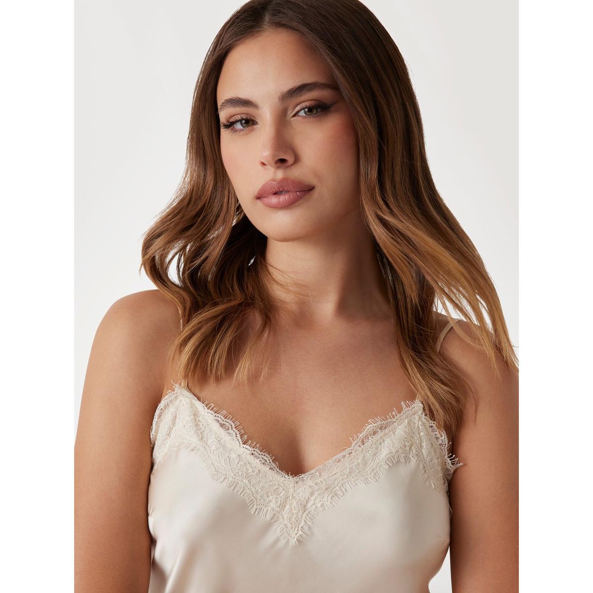 product/g/u/guess_w5yh65-whez2-g012_cream-white_5.jpg