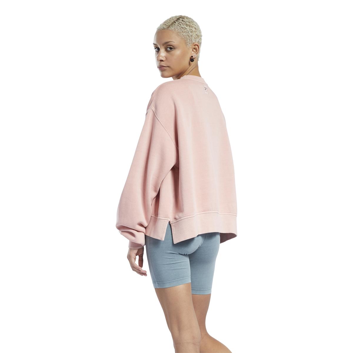 product/h/0/h09011_app_on-model_back_white.jpg