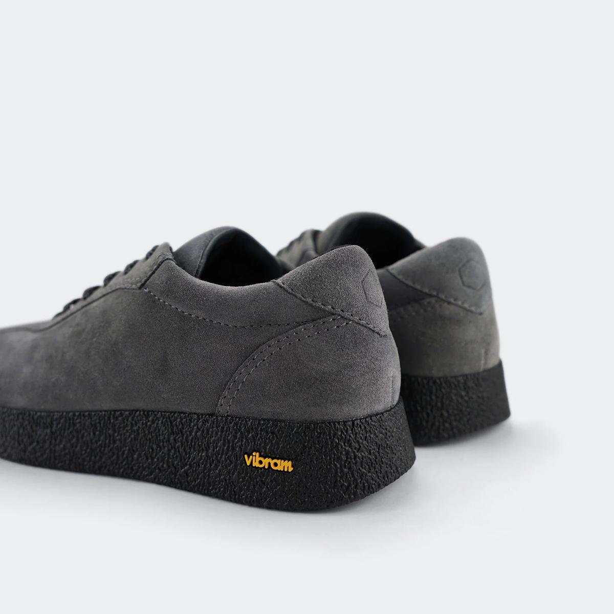 product/k/a/kangaroos_806001-000-2700_grey-suede_2.jpg
